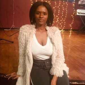 Meet your Posher, Denice